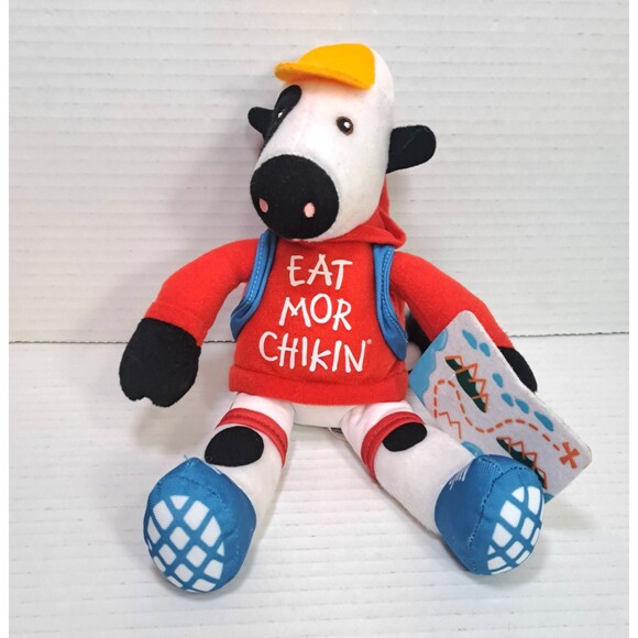 Chick-fil-A Summer 2023 Plush Scout Traveler Cow Doll Toy Eat Mor Chikin LIMITED - Picture 1 of 4